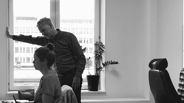 Hilanders don’t do hovering Art Directors. Hovering Creative Directors on the other hand... 🕺🏼